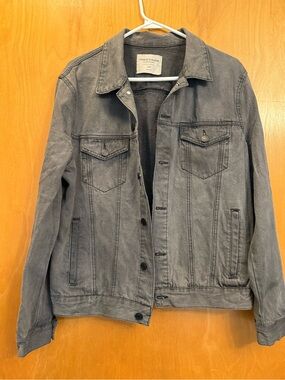 Sunrise Kingdom Women’s Gray Button-Front Distressed Denim Jacket